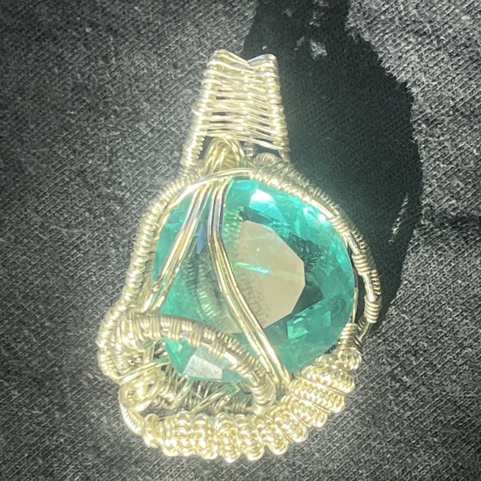 Hand Wrapped Heated Sapphire Pendant :OVC8 - Image 3 of 4