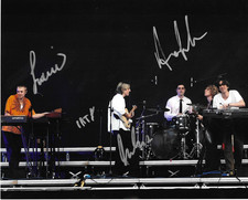 * PARCELS * signed 8x10 photo * LOVED * DAY/NIGHT * COA *