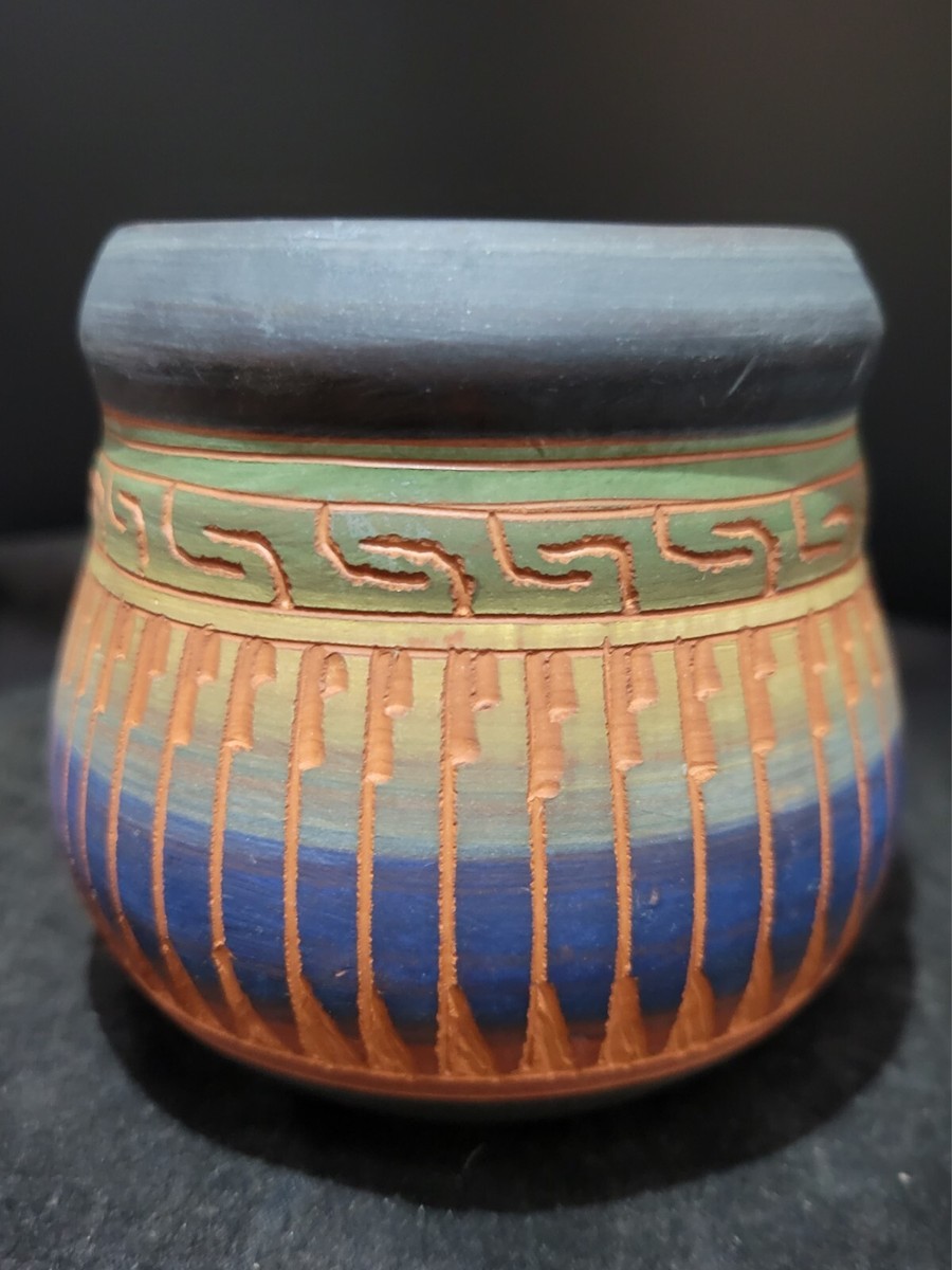 Signed Navajo Indian Hand Etched & Painted Pottery by Shawn