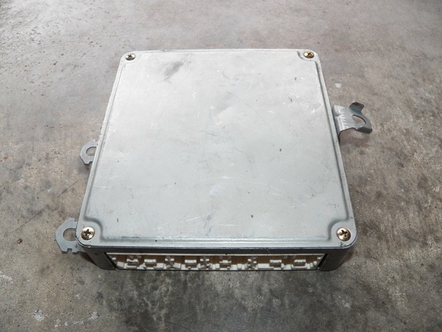 Engine control toyota 89661