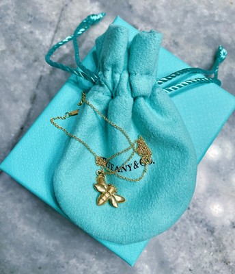 tiffany \u0026 co 18k bee pendant 16in 