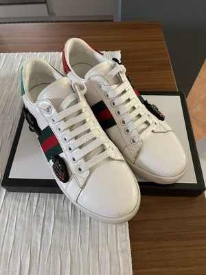 Gucci, sneakers sporche finto usate a 690 euro collezione Cruise 2019