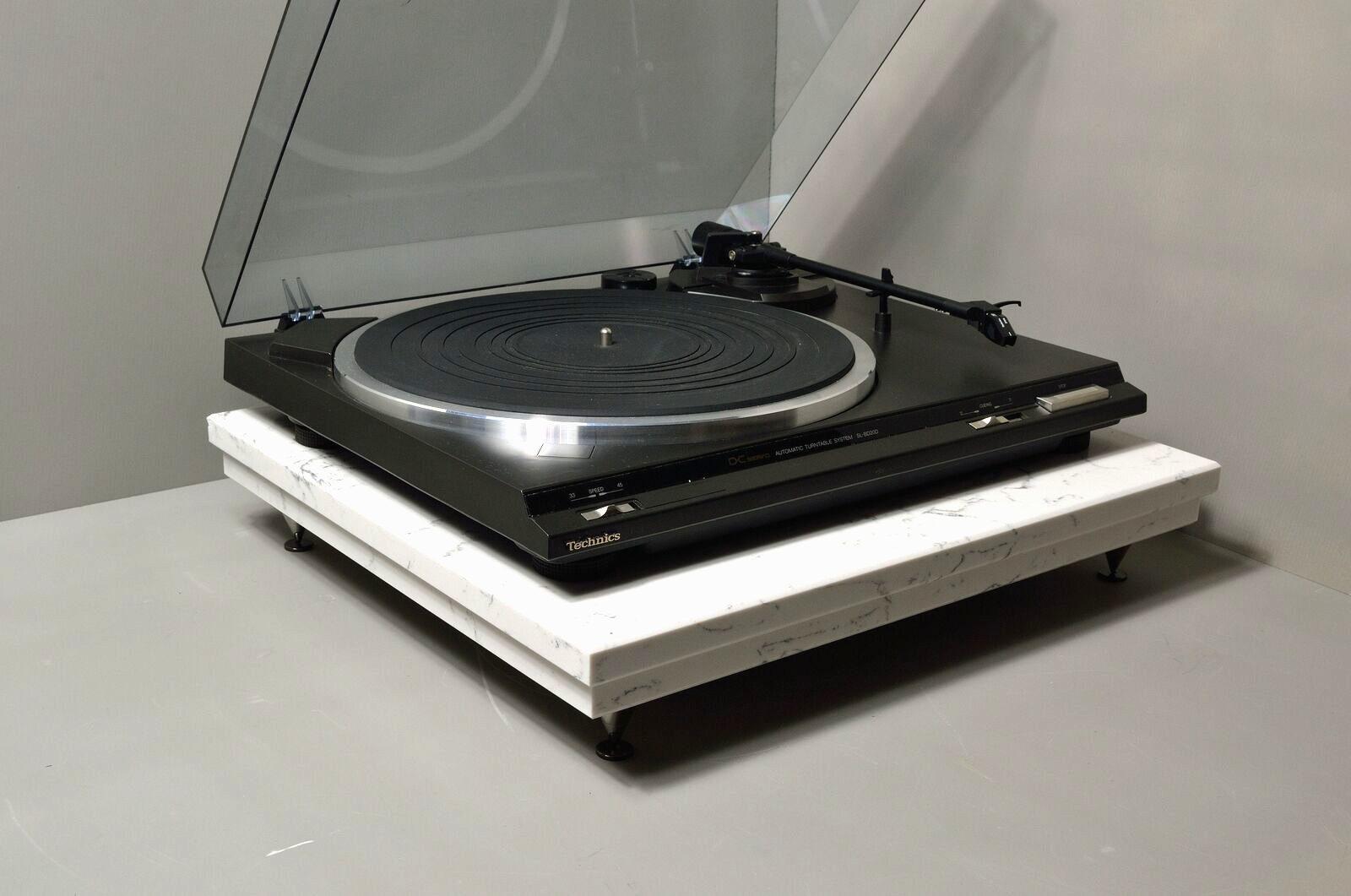 Vintage White Turntable Stand 18x16x1.25 for Record Players-image