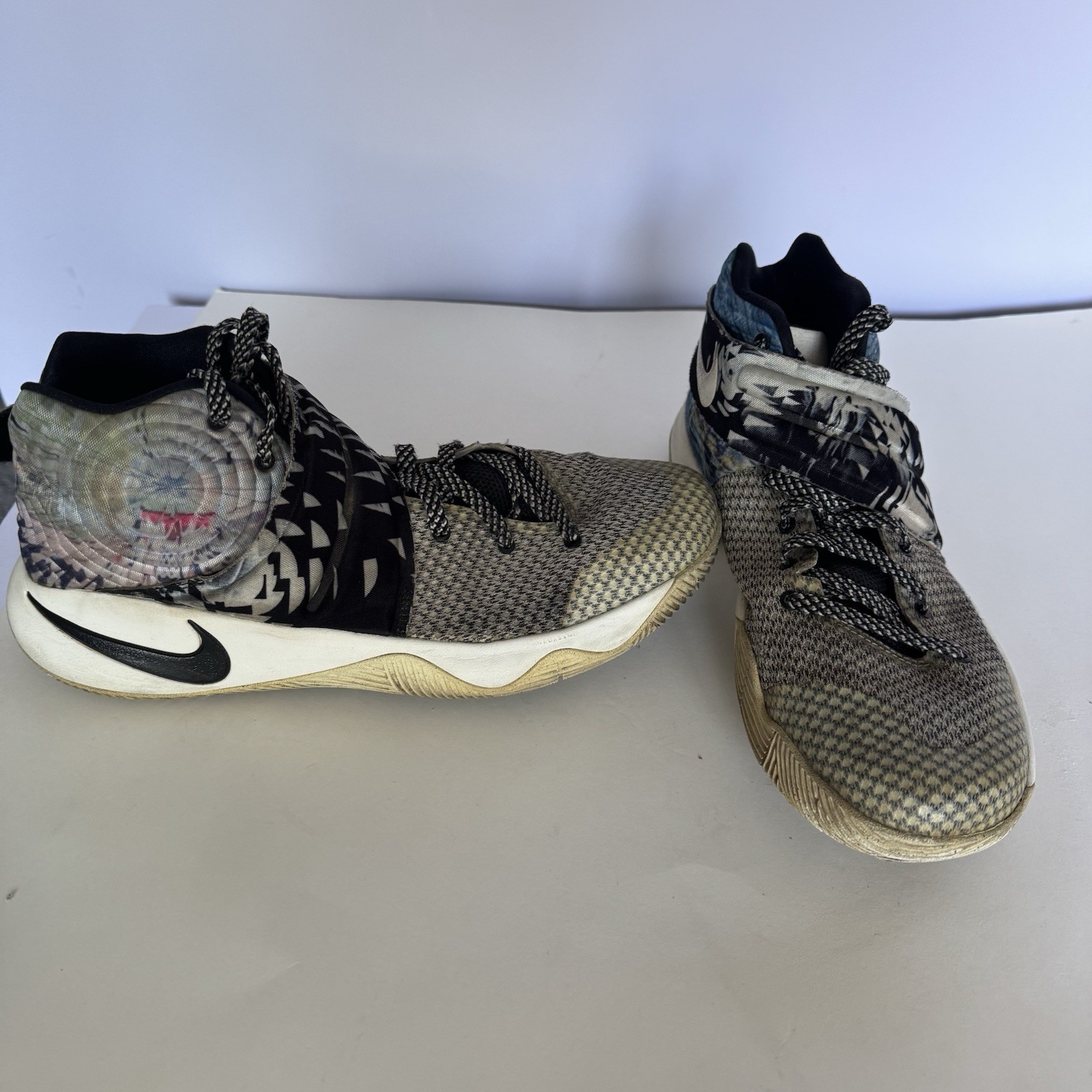 Nike Kyrie 2 Effect Men's Basketball Shoes Grey/Black Pattern Size 12 Men’s.