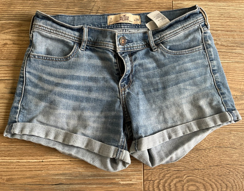 Hollister Women's Midi Denim Jeans Shorts size 7 waist 28- EUC