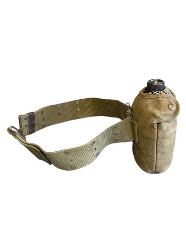 AUTHENTIC 1944 World War 2 US Military Canteen Cover Belt Cup US Beco US SMCO