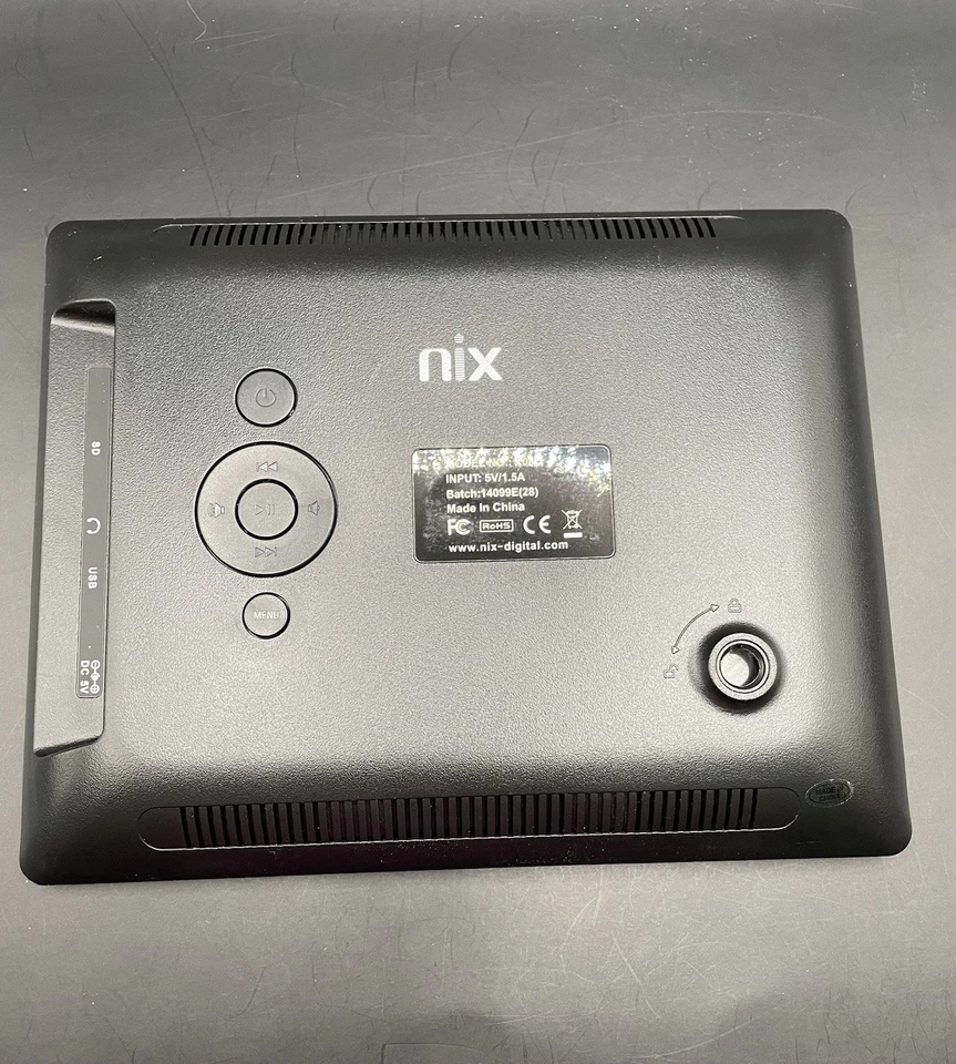 Digital photo frame by NIX X08D Hu-Motion Frame- Black - Image 3 of 4