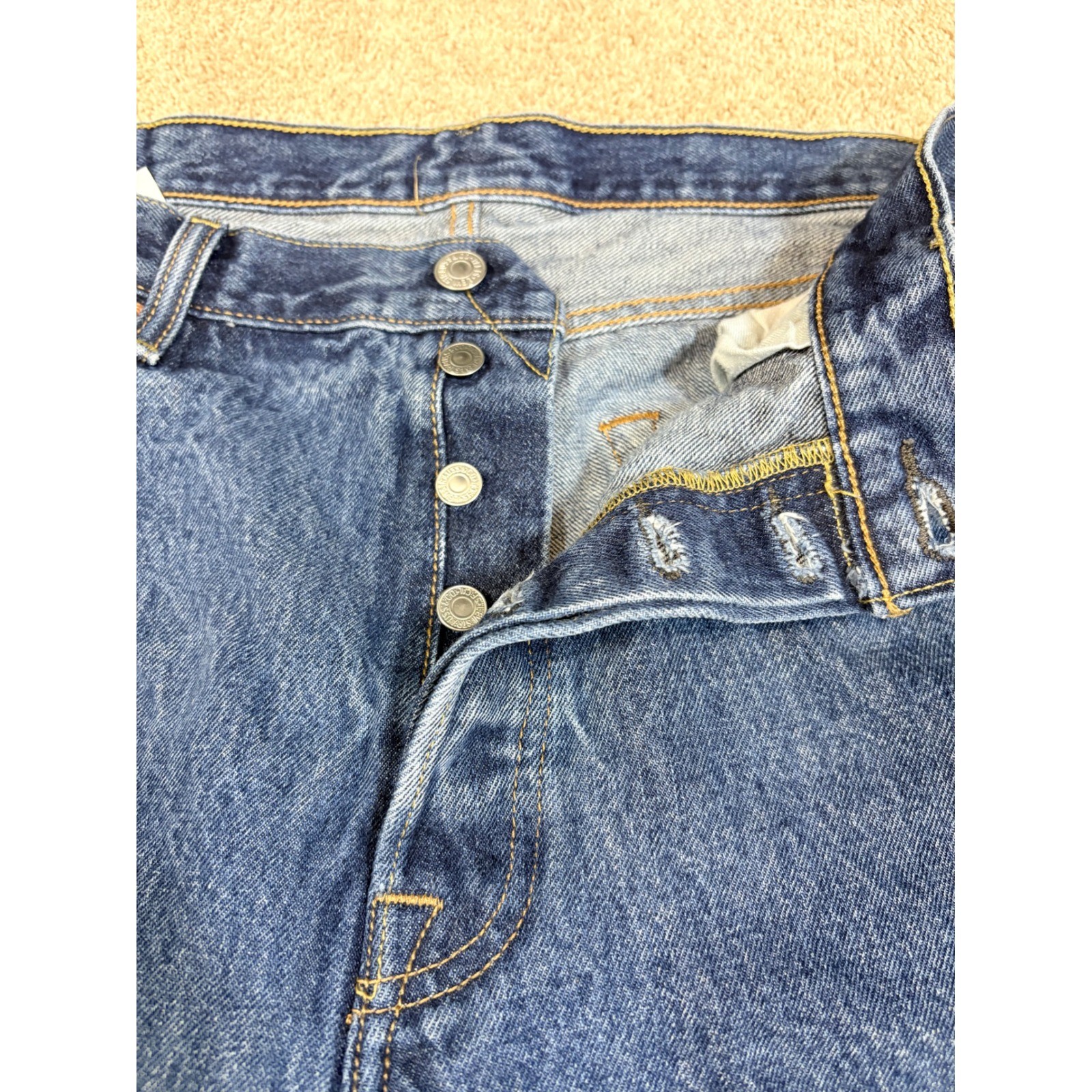 Levi's 501 Original Fit Jeans Medium Wash Button Fly Men's Size 36x30 Blue thumbnail 6