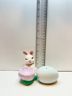 1994 Loomco Easter Bunny Salt Pepper Shaker Floral Egg Spring Kitchen Decor