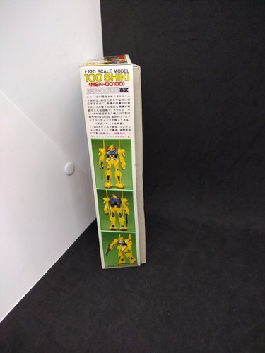 100 Shiki 1:220 Scale Mobile Suit Z-Gundam #39 Plastic Snap Fit Model Kit 1986 - Picture 3 of 7