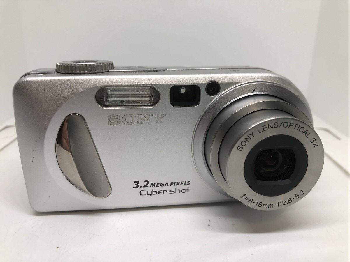 SONY Cyber-shot DSC-P8 デジカメ a4633 Sony Cyber-shot 3.2 MP DSC-P8 Digital Camera (Silver) w/ Battery 2