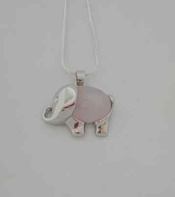 Rose quartz natural stone elephant charm pendant necklace
