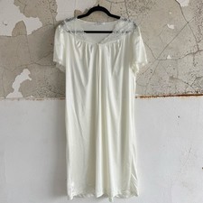 Vtg Vanity Fair Nightie Ivory Lace Pastel Floral Nightgown 80s Dainty Coquette M