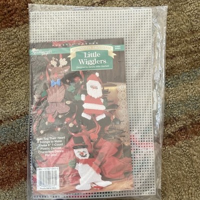 Needlecraft Shop Little Wigglers Santa Snowman Reindeer Plastic Canvas Kit 