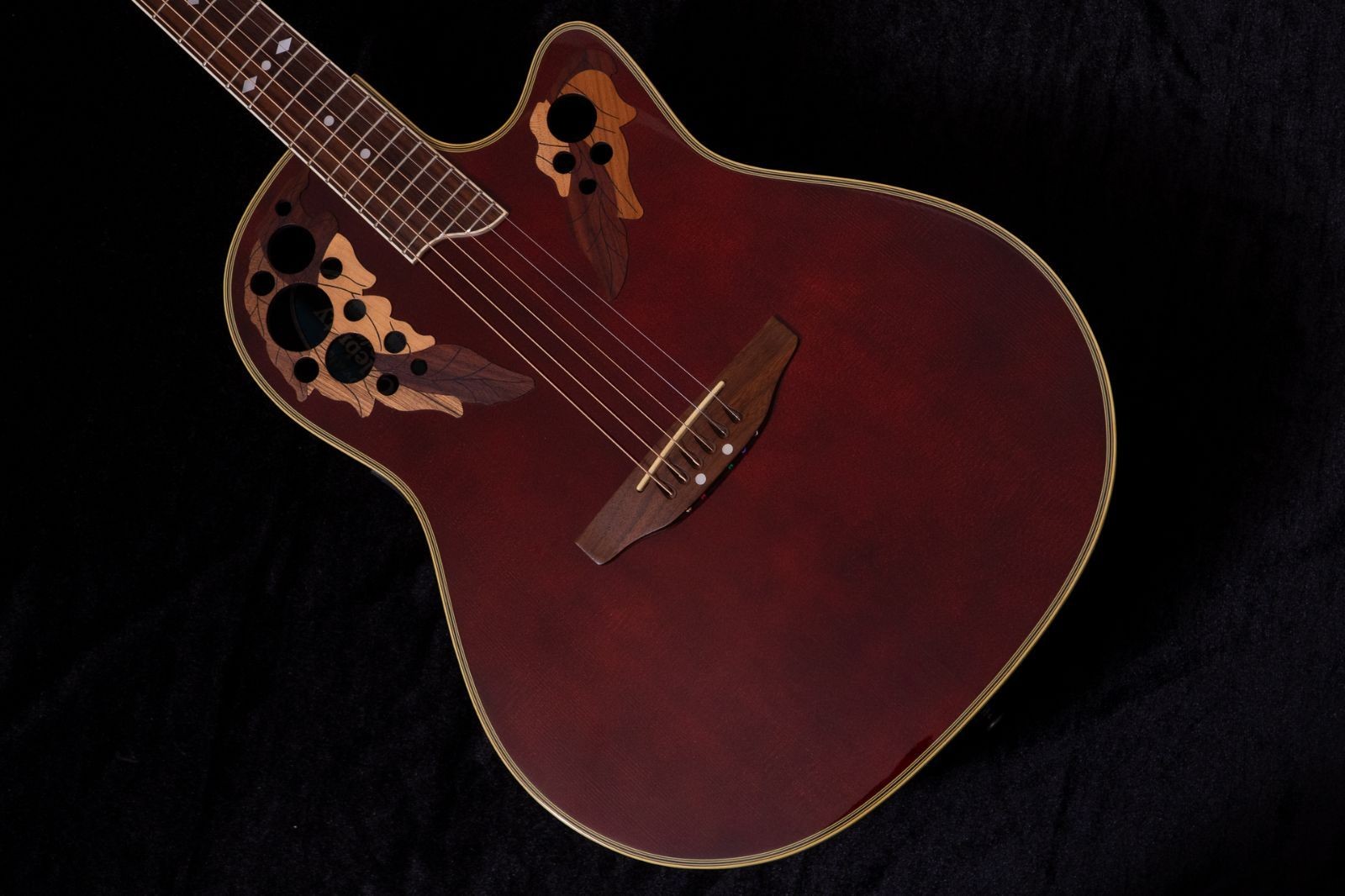 Ovation Celebrity Deluxe CS247 Acoustic Guitar Used