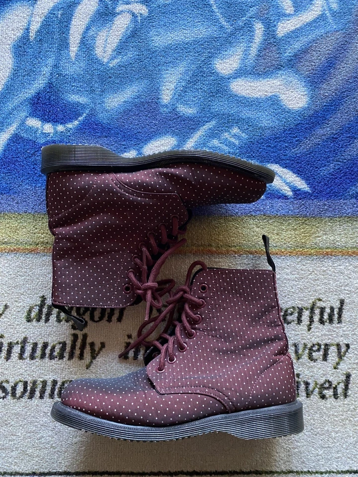 Botas Dr Martens Evan rojas a lunares para mujer talla 5 antideslizantes fiesta salir botín Foto 2 de 4