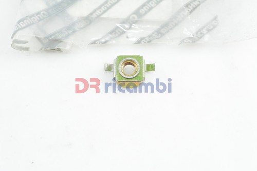 DADO FERMO VITE FISSAGGIO TETTUCCIO APRIBILE FIAT BRAVO ALFA 147 159 - 14648590 - Imagen 1 de 4