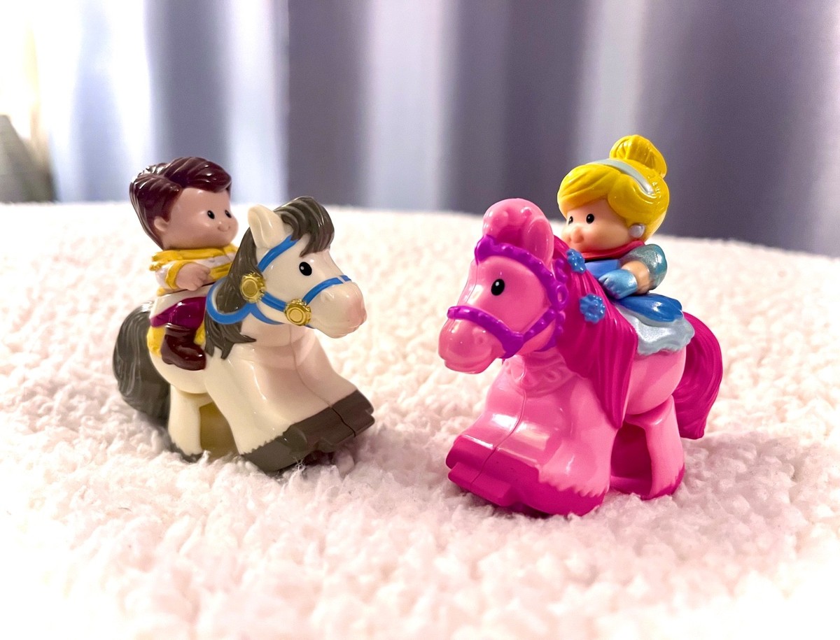 Fisher-Price Little People Klip Klop Cinderella & Prince Charming
