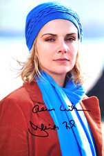 Denise Zich Autogramm auf persönlich signierten 20x30  Echtfoto