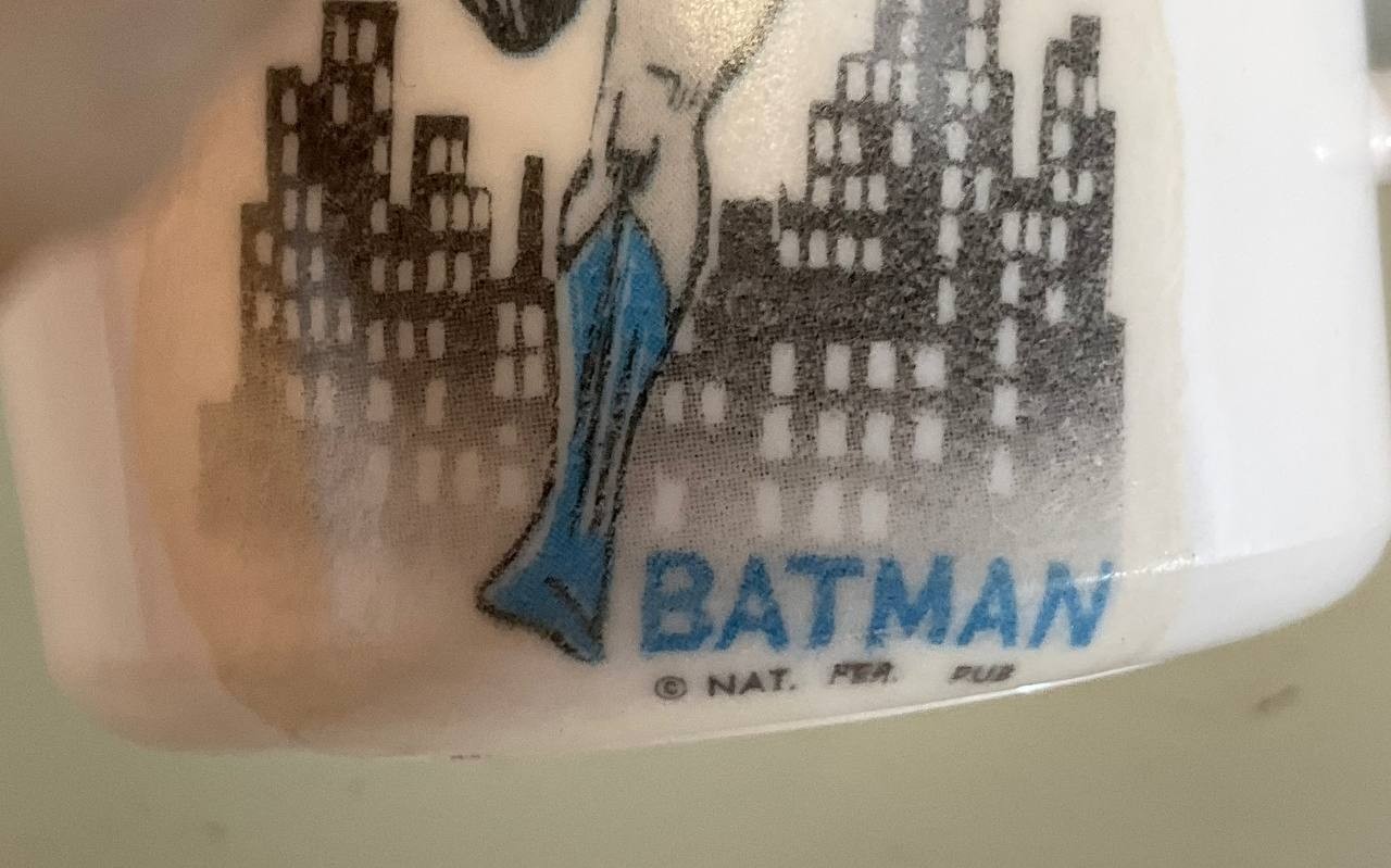 VINTAGE Nat Per Pub BATMAN & ROBIN Milk Glass Mug
