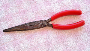 SNAP-ON NEEDLE NOSE PLIERS 8" VERY STAINED NO WEAR NO DAMAGE mechanic tools gift