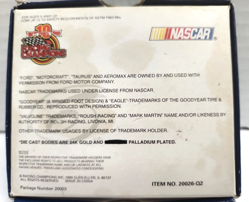 Juego exclusivo Racing Champion Mark Martin #6 1999, oro 24 k y platino 1:64 Foto 2 de 4