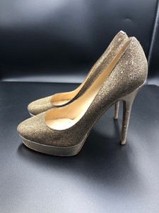 gold pumps uk