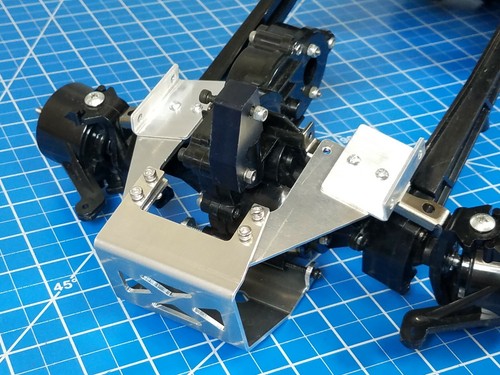 Aluminum Axle Bumper + Servo Shock Mount Plate Tamiya 1/10 Clodbuster Bullhead - Picture 2 of 9
