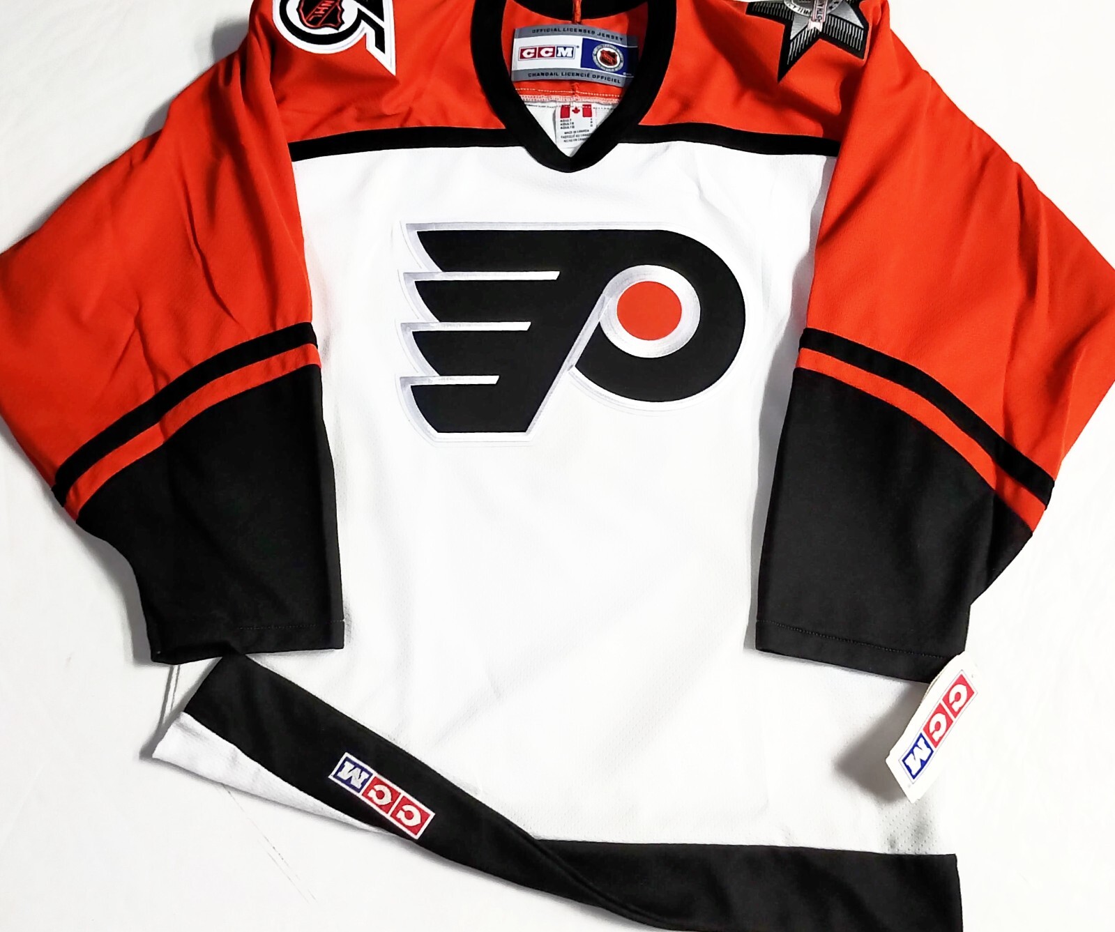 NWTSM VINTAGE PHILADELPHIA FLYERS 75th & 25th PATCH CCM LICESENED