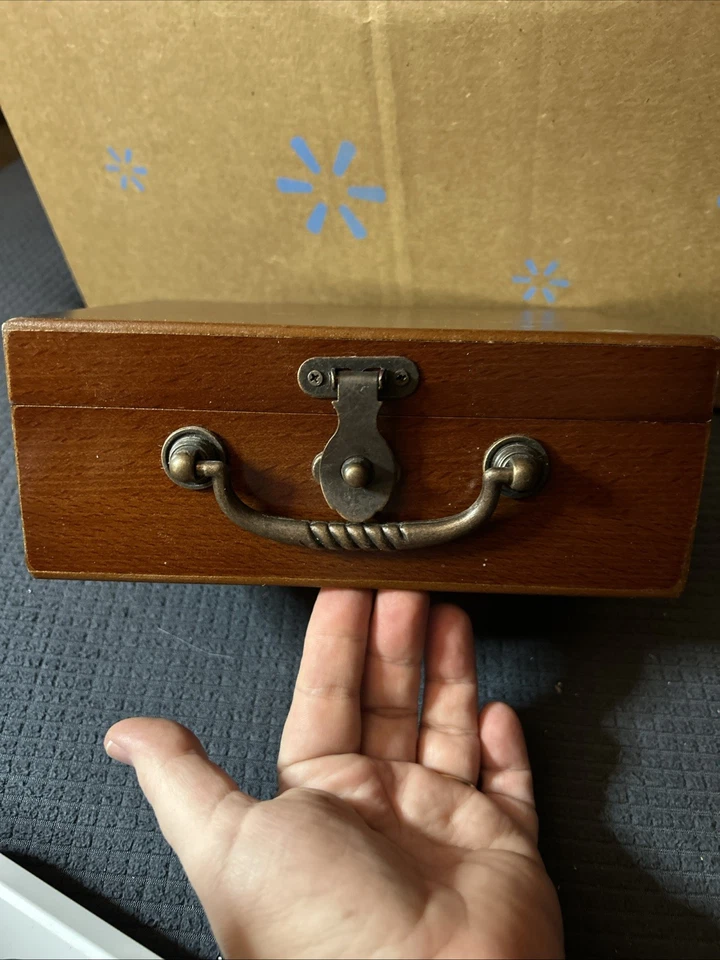 SHUT THE BOX English Pub Game Wooden Box & Dice with Instructions - Image 4 of 4