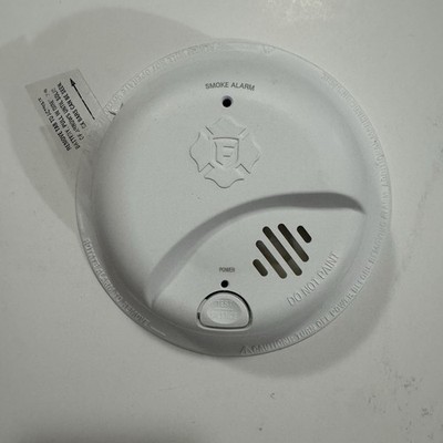 First Alert SMI100-AC Hardwire Smoke Alarm with Battery Backup No Pigtail E46