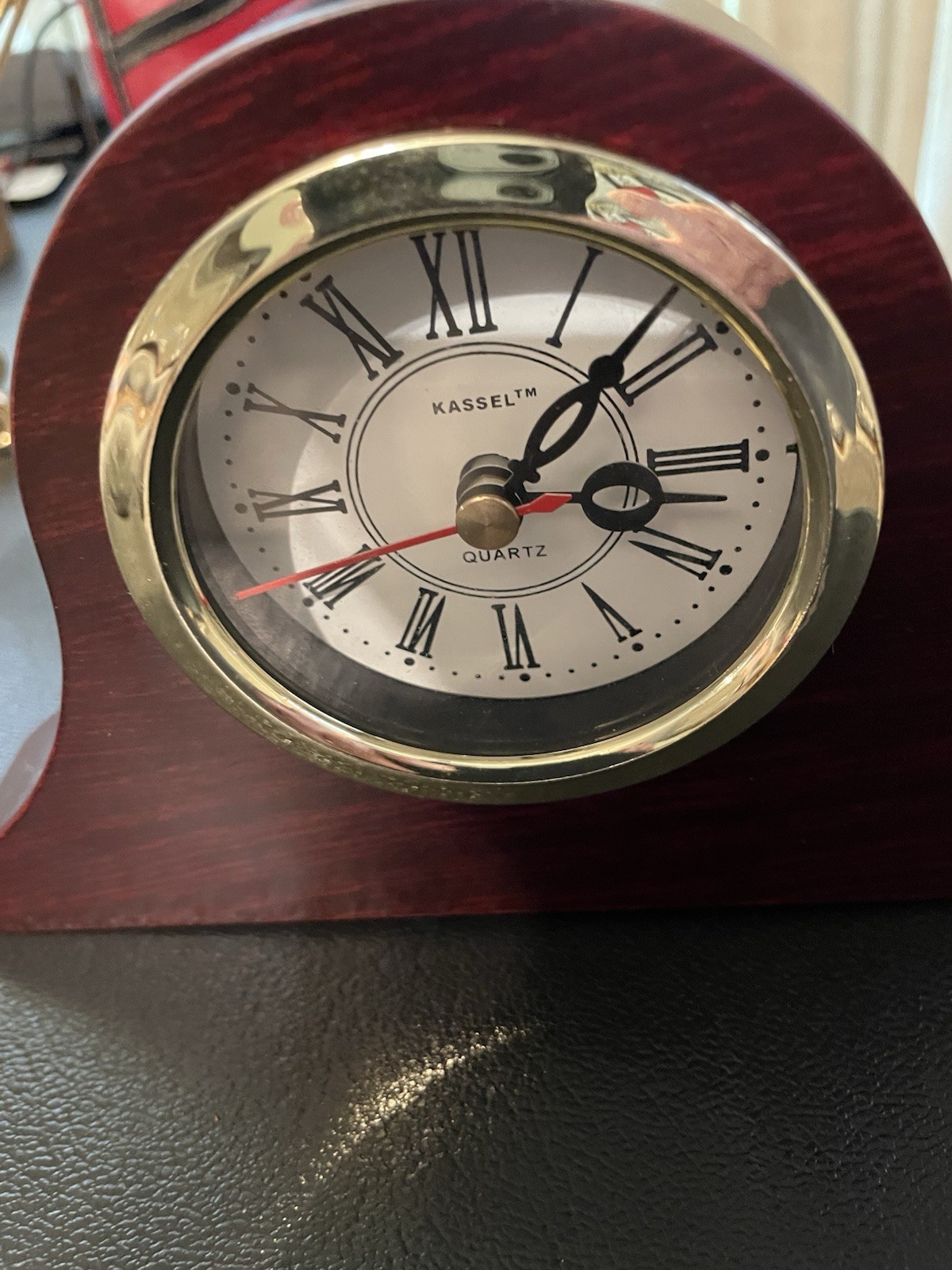 Kassel mahogany desktop quartz clock. Works Great