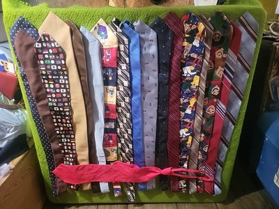 Lot Of 18 Mens Ties Various Size And Conditions