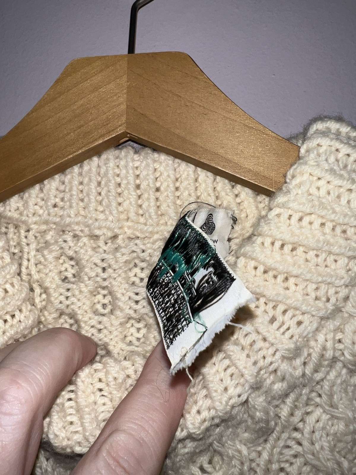 VINTAGE DEADSTOCK BUNRATTY IRISH PURE WOOL CABLE KNIT SWEATER