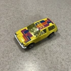 HOT WHEELS VINTAGE 1977 PACKIN’ PACER YELLOW FLYING COLORS HONG KONG