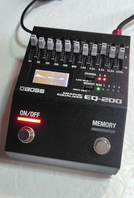 Boss EQ-200 2Ch Grafik Equalizer Gebraucht, Kompakt, Klares Display