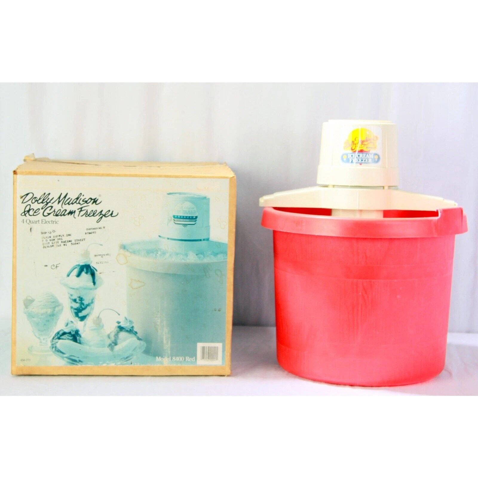 Vintage Dolly Madison Electric Ice Cream Maker Freezer Red 8400 w/ Original Box