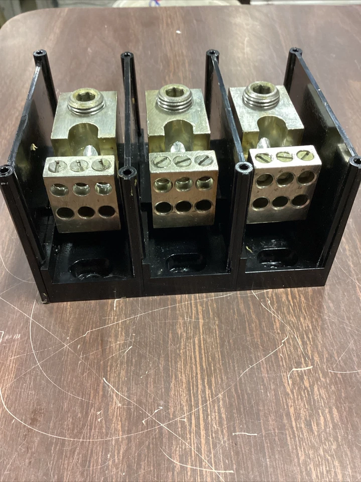 GOULD SHAWMUT 66033 DISTRIBUTION BLOCK 600V - Image 3 of 4