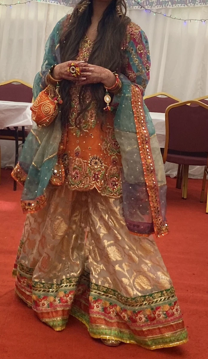 Mehndi clearance dresses sharara
