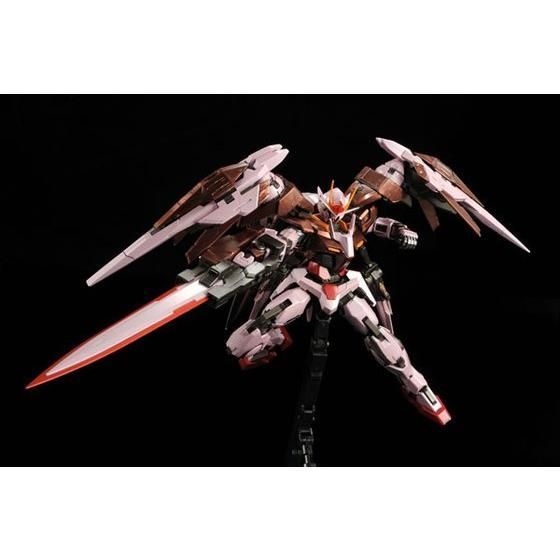 ロボット BANDAI MG TRANS-AM RAISER 1/100 P-Bandai MG 1/100 Gundam 00 GN-0000 + GNR-010 TRANS-AM
