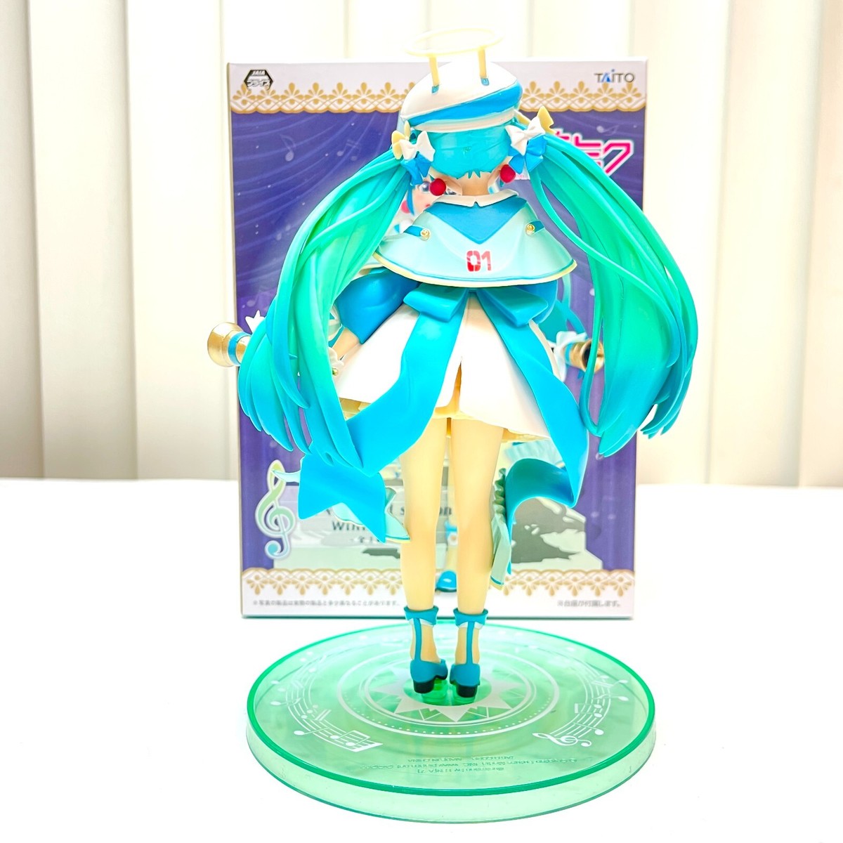 Taito Vocaloid Hatsune Miku Anime Figure Toy Winter Miku 2nd