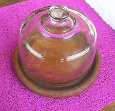 Plateau à fromages avec cloche