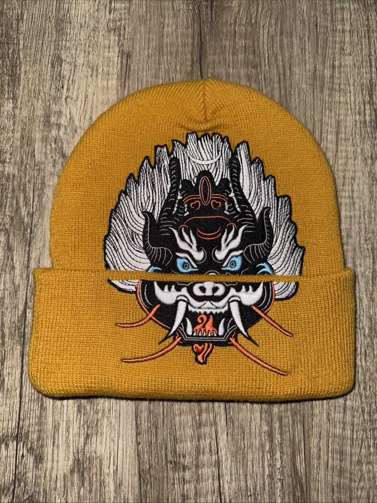 Bonnet démon suprême moutarde FW21