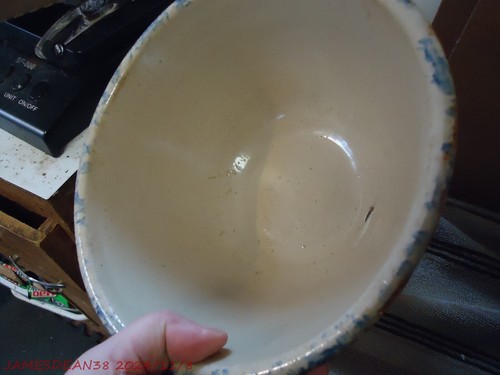 Antique Red Wing Stoneware 9 1/2” Paneled Spongeware Bowl RED Blue # 9 - Picture 4 of 5