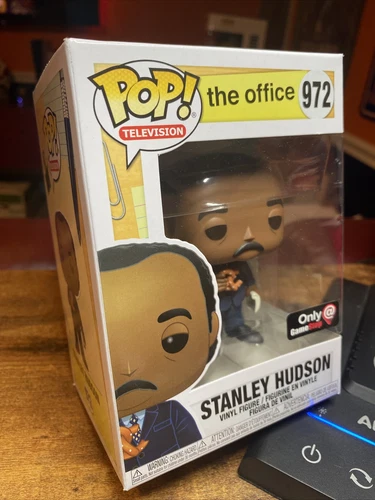 Funko POP Stanley Hudson Pretzel Day The Office GameStop Exclusive #972