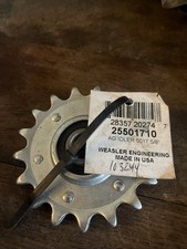 NOS WEASLER 25501710 IDLER SPROCKET 5017 5/8&rdquo;