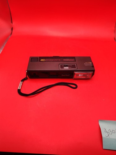Macchina fotografica vintage Berkey Keystone 410 tascabile Everflash 110 RETRO CAMERA NON TESTATA - Foto 2 di 5
