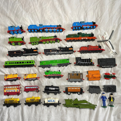 Thomas the Tank Engine & Friends ERTL Diecast Metal Trains -YOU PICK- (Desc)