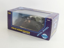 Gonio == Metal Model VW-82 Kübelwagen Ambulance scala 1:24 in confezione originale
