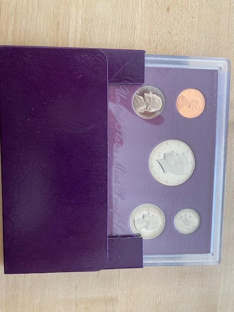 us mint sets lot 1987 -1990 &1996 - Image 4 of 4